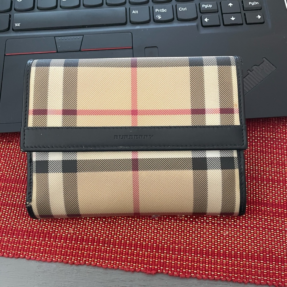 Burberry wallet